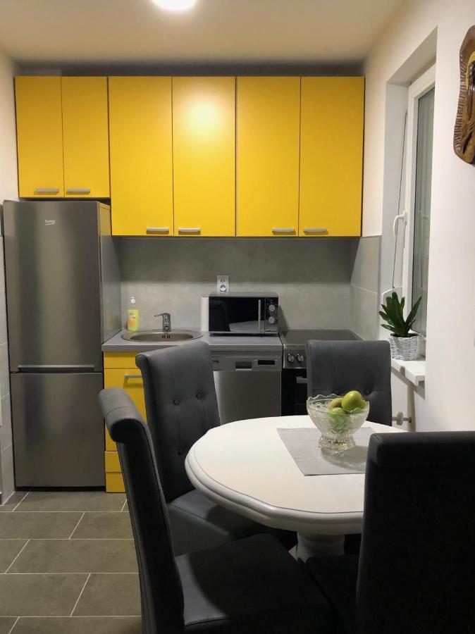 Sunce Apartman Kruševac Kültér fotó