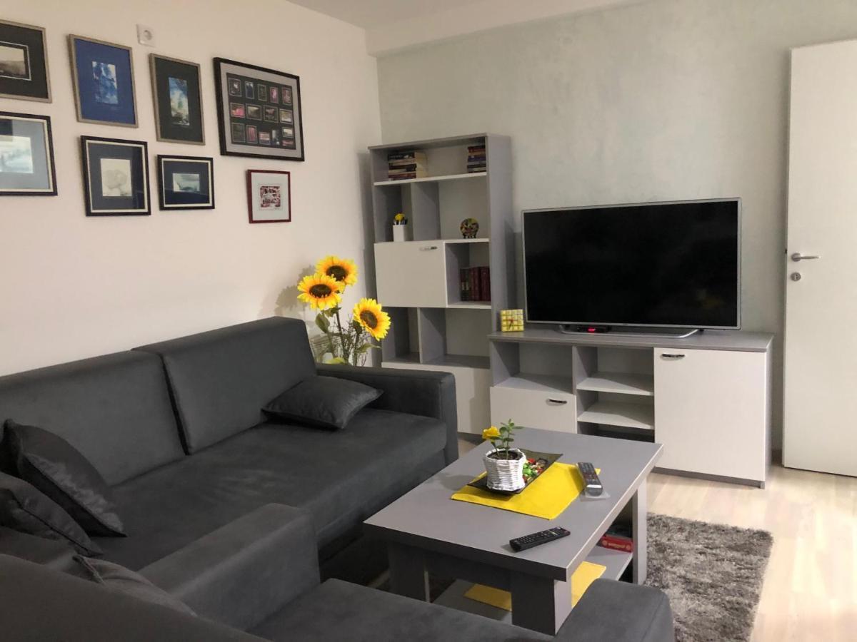 Sunce Apartman Kruševac Kültér fotó