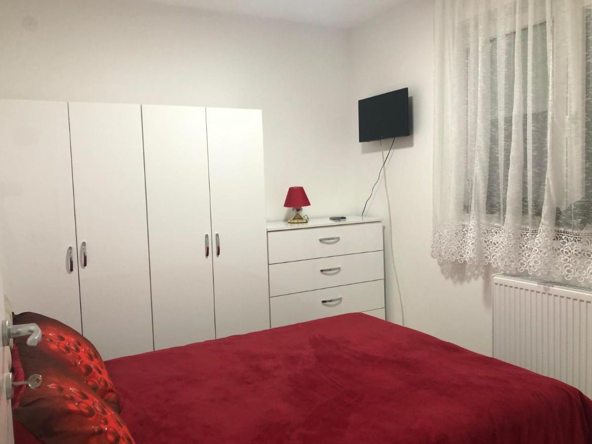 Sunce Apartman Kruševac Kültér fotó